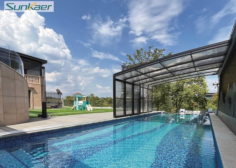 Retractable vs. Fixed Pool Covers: Which One Offers Better Year‑Round Protection?